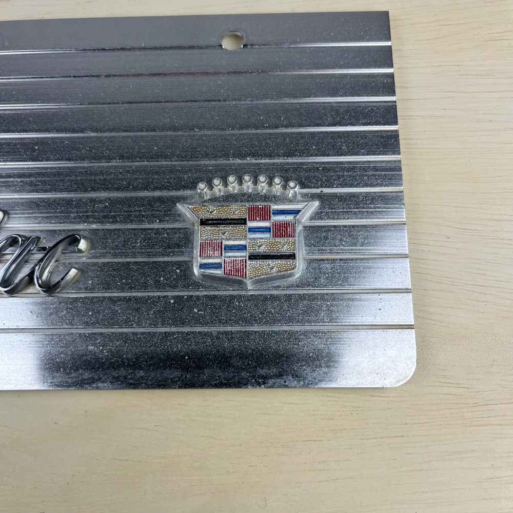 Vintage Cadillac Chrome Ribbed Metal License Plate Vanity Tag Crest Logo Emblem - Picture 5 of 7